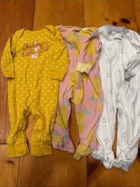 3 pc Carter's Footed Pajamas Yellow Heart 'Daddy's Little Girl Bunny Pear 6 mth